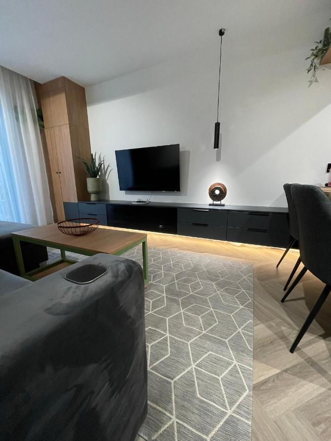 Luxury By The Lake Ap 25 Sibiu Buitenkant foto