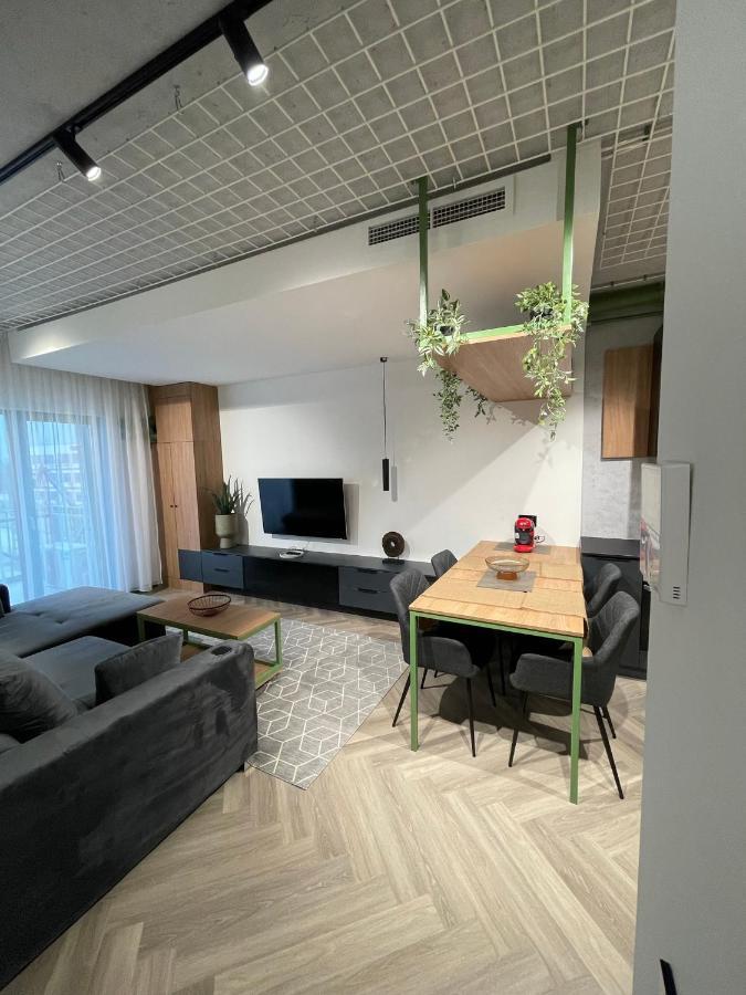 Luxury By The Lake Ap 25 Sibiu Buitenkant foto